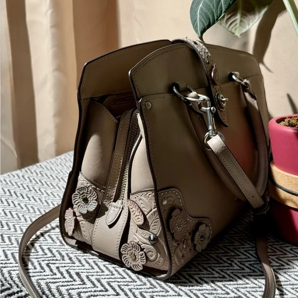 Coach Tea Rose Mercer 30 Satchel in Stone - 2017 - Picture 9 of 16